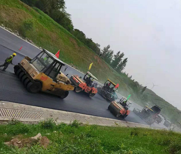 御風短軸中頂房車